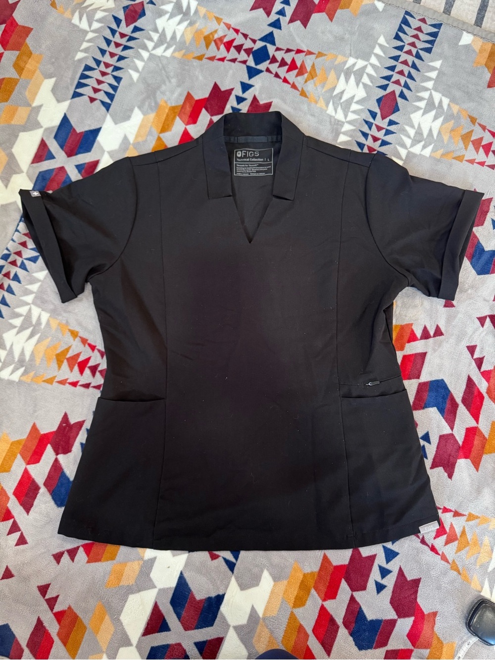 FIGS Women’s Scrub Set - Picture 4 of 5